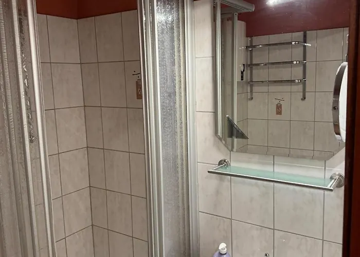 Apartman Sonnen-domizil Fuer 5pers Mit Bettwaesche & Handtuecher Inklusive Nur 5 Minuten Von Der Kristalltherme Entfernt